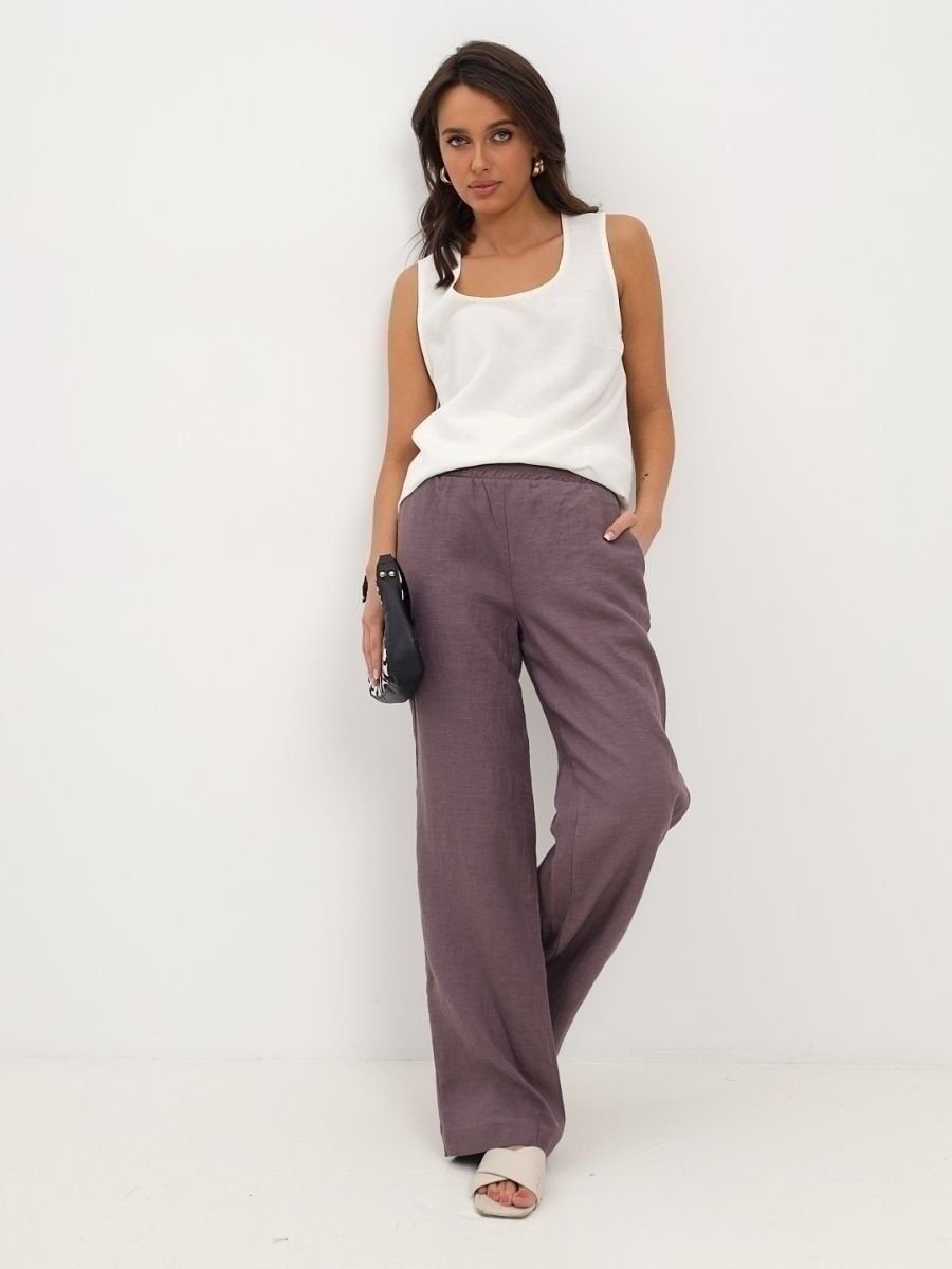 Sprint Wide Linen Lavender Pants with an elastic band